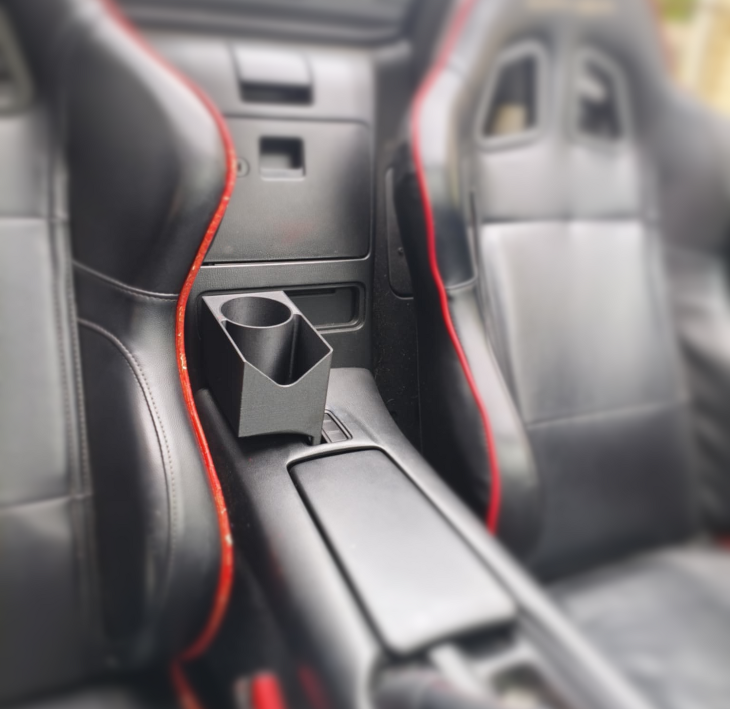 MX-5 ND用助手席側カップホルダー・アクセサリー収納
